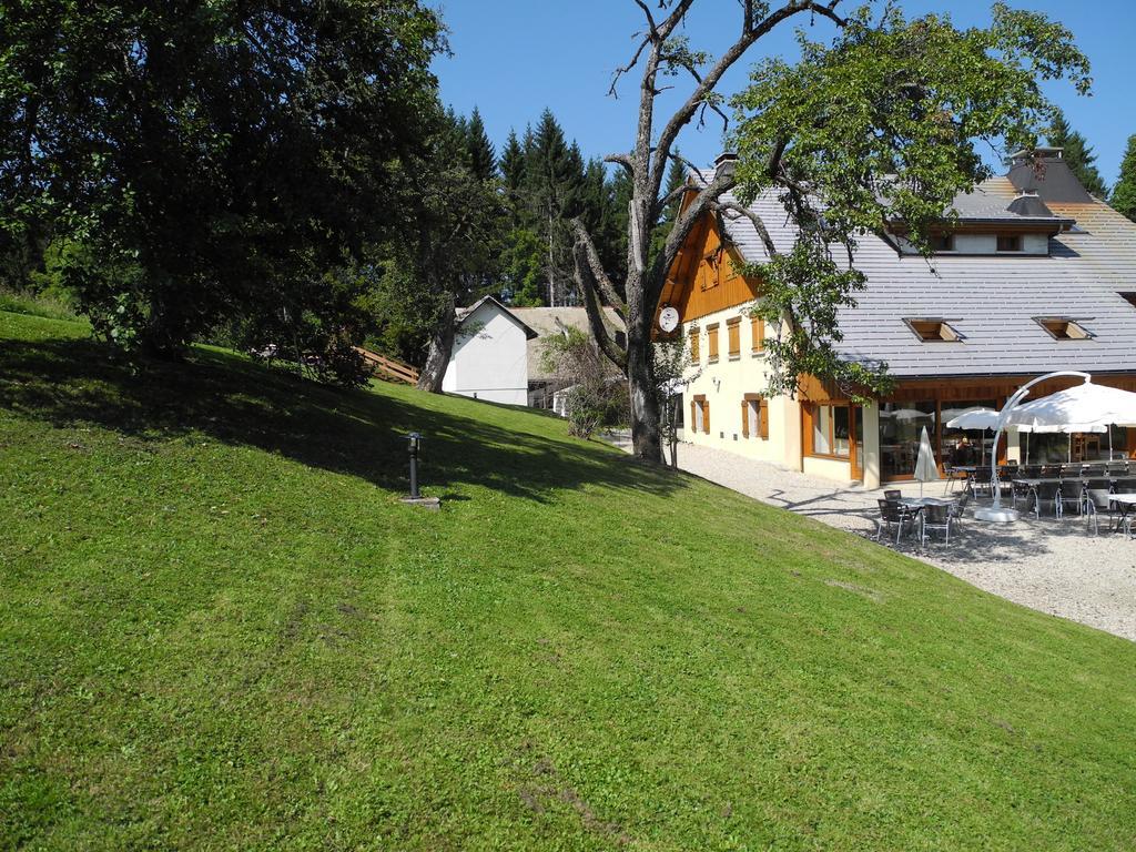 Domaine De La Sapiniere Hotell Thorens-Glières Exteriör bild